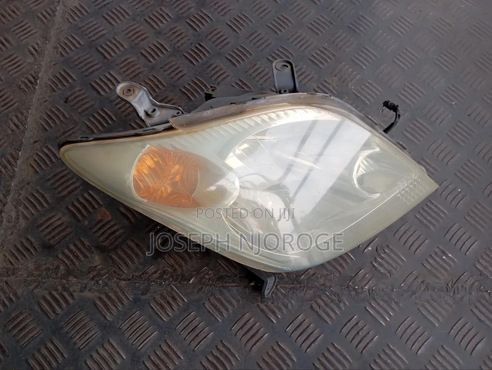 Ist Old Model Headlight