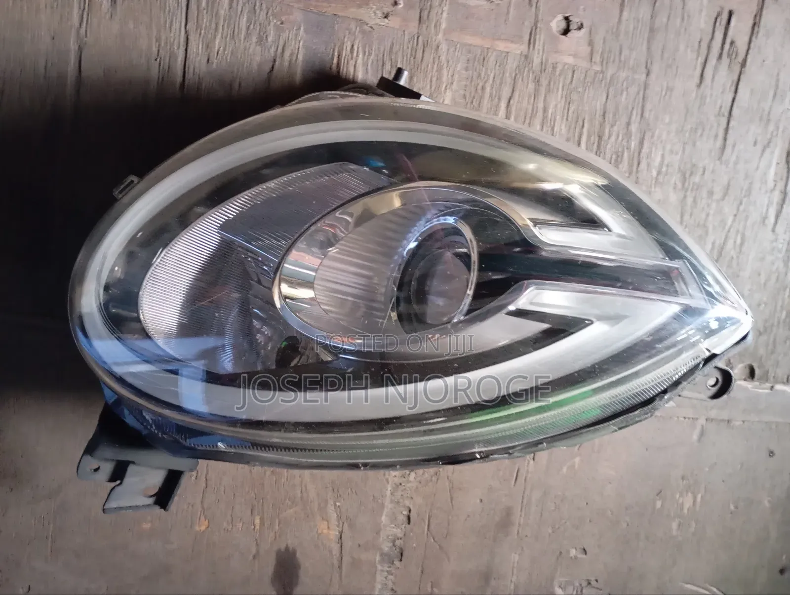 Passo Moda Headlight
