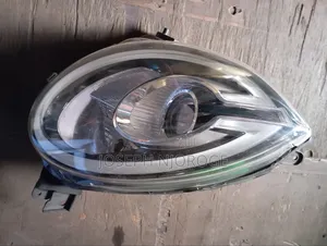 Passo Moda Headlight