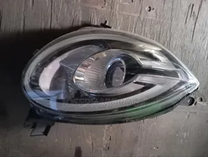 Passo Moda Headlight