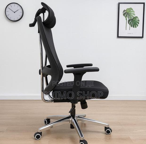 Office Chair : Ergonomic High-Back Mesh Office Chair - thumbnail 4