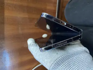 Samsung Foldables Specialist