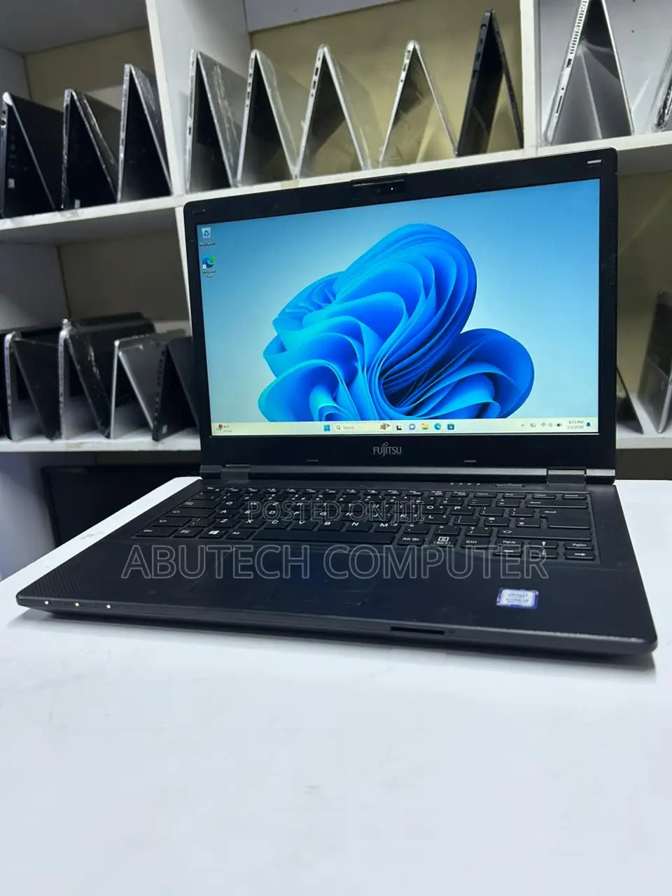Laptop Fujitsu 8GB Intel Core I3 SSD 256GB