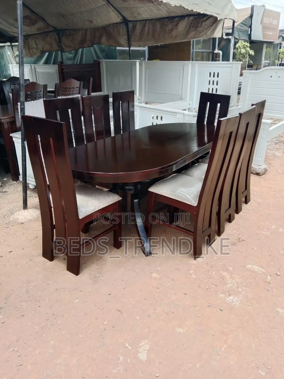 Animated Classy 8 Seater Dining Set