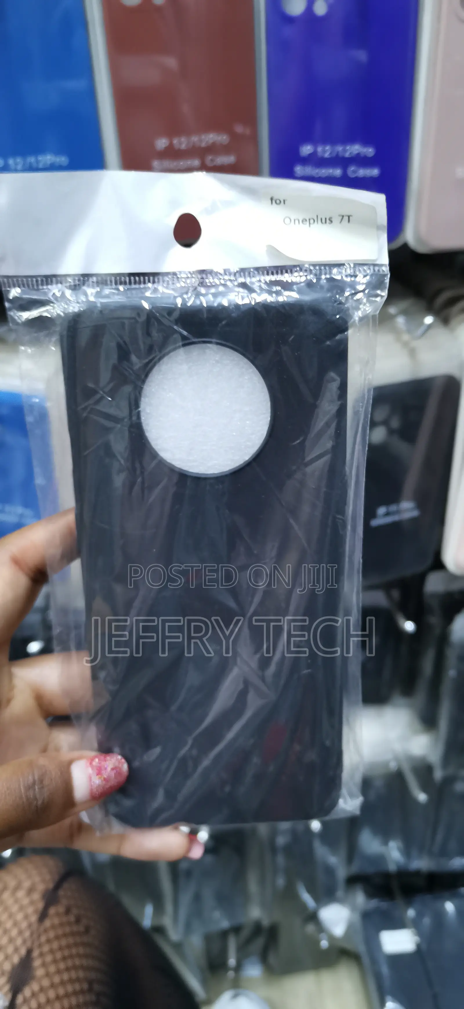 Astter Oneplus 7t Slim Soft Silicone Tpu Back Case