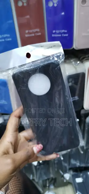 Astter Oneplus 7t Slim Soft Silicone Tpu Back Case