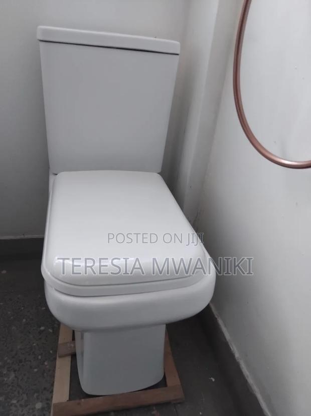 Wc_029p White Ceramic Toilet.
