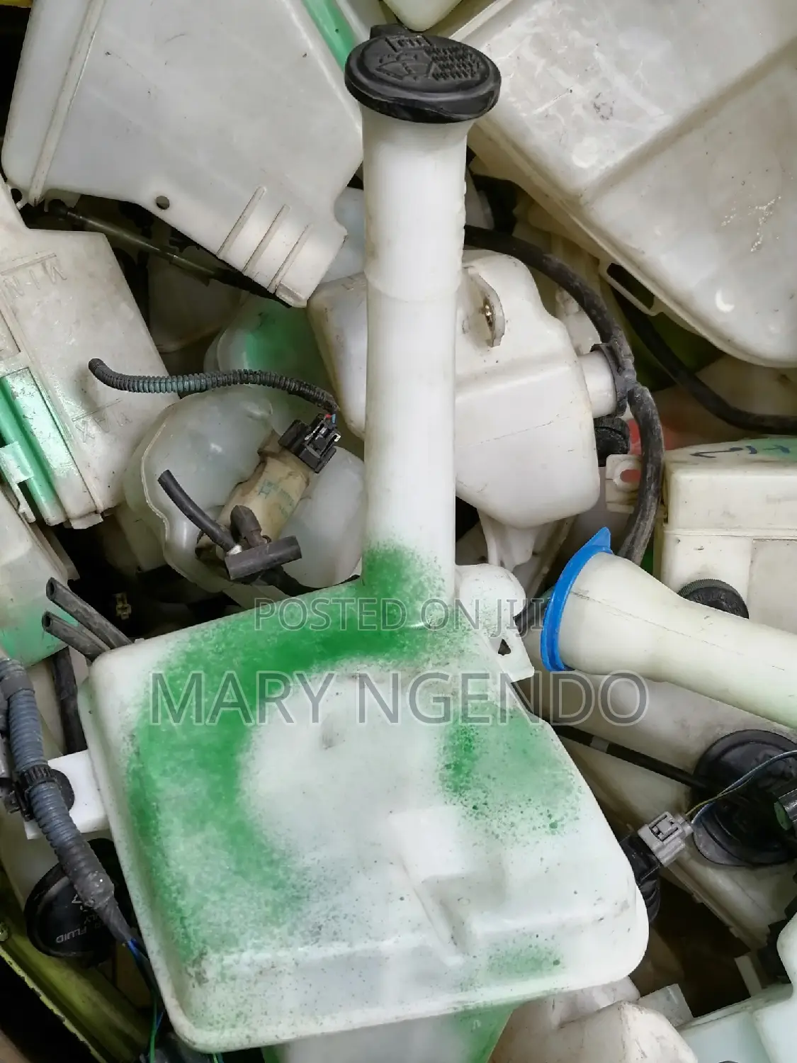 Washer Bottle for Nissan B15