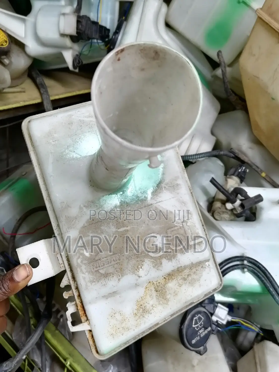 Washer Bottle for Nissan B15