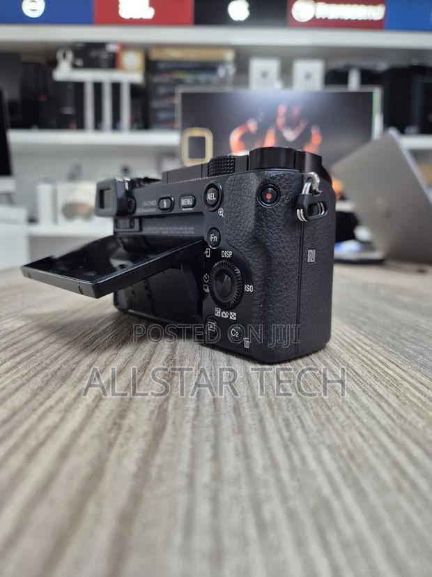 Sony Alpha A6000 Mirrorless Digital Camera + Sony E Mount 50mm F1.8 - thumbnail 5