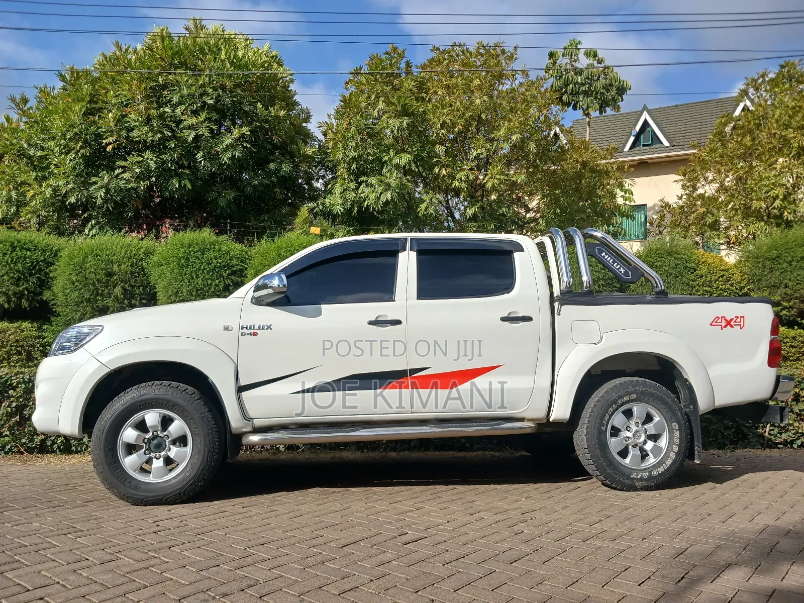 Toyota Hilux 2012 White