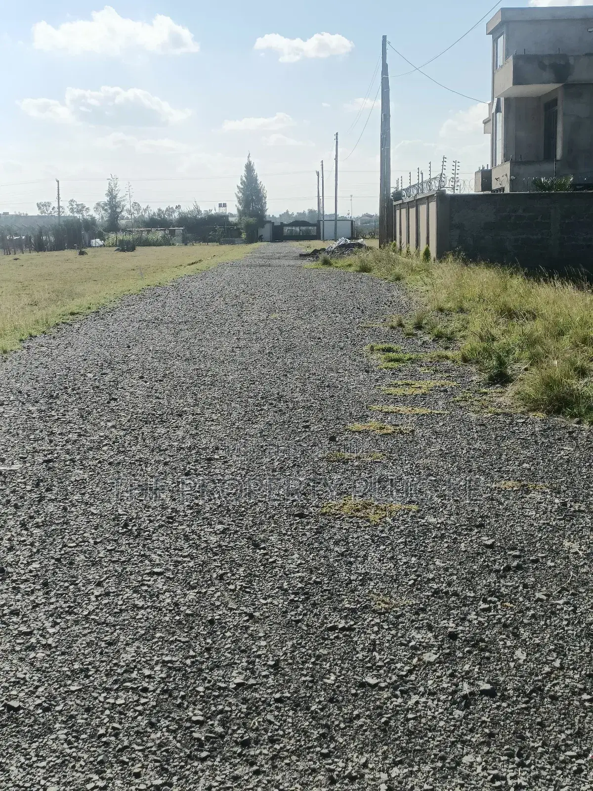 50 by 100 Plot for Sale in Katani