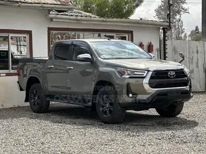 Toyota Hilux Revo Double Cab Deisel 2.4 AWD 2021 Brown