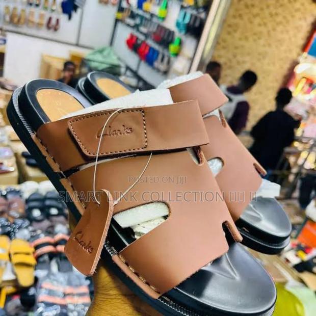 New Arrival Clarks - thumbnail 2