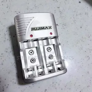 High Durability Rechargeable Batteries 4 Slot Battery Charger