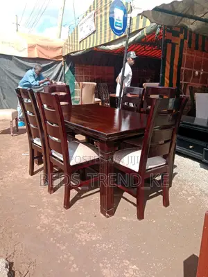 Contemporary Warm 6 Seater Dining Set