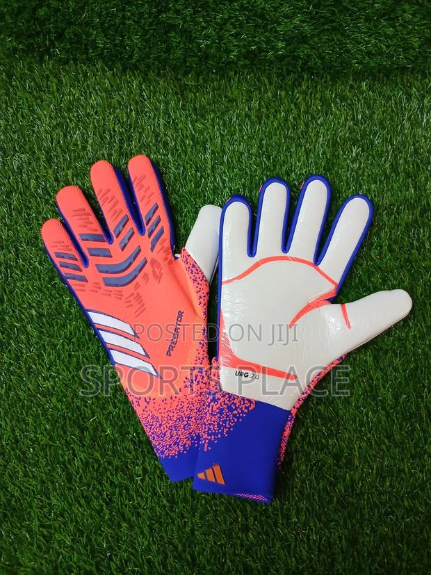 Adidas Predator Fantastic Goalkeeper Gloves