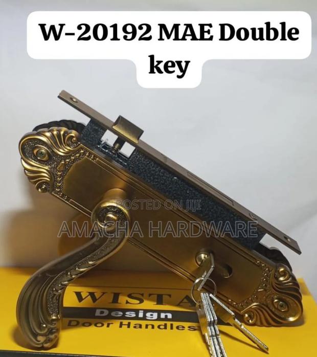 W-20192 Mae - main view