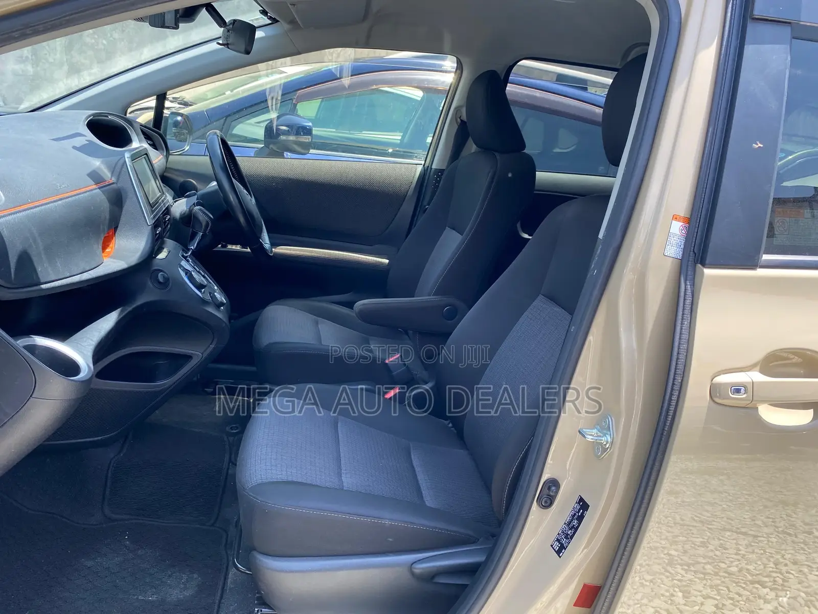 Toyota Sienta 2020