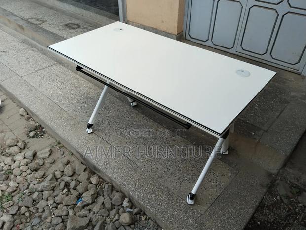 Foldable Office Table