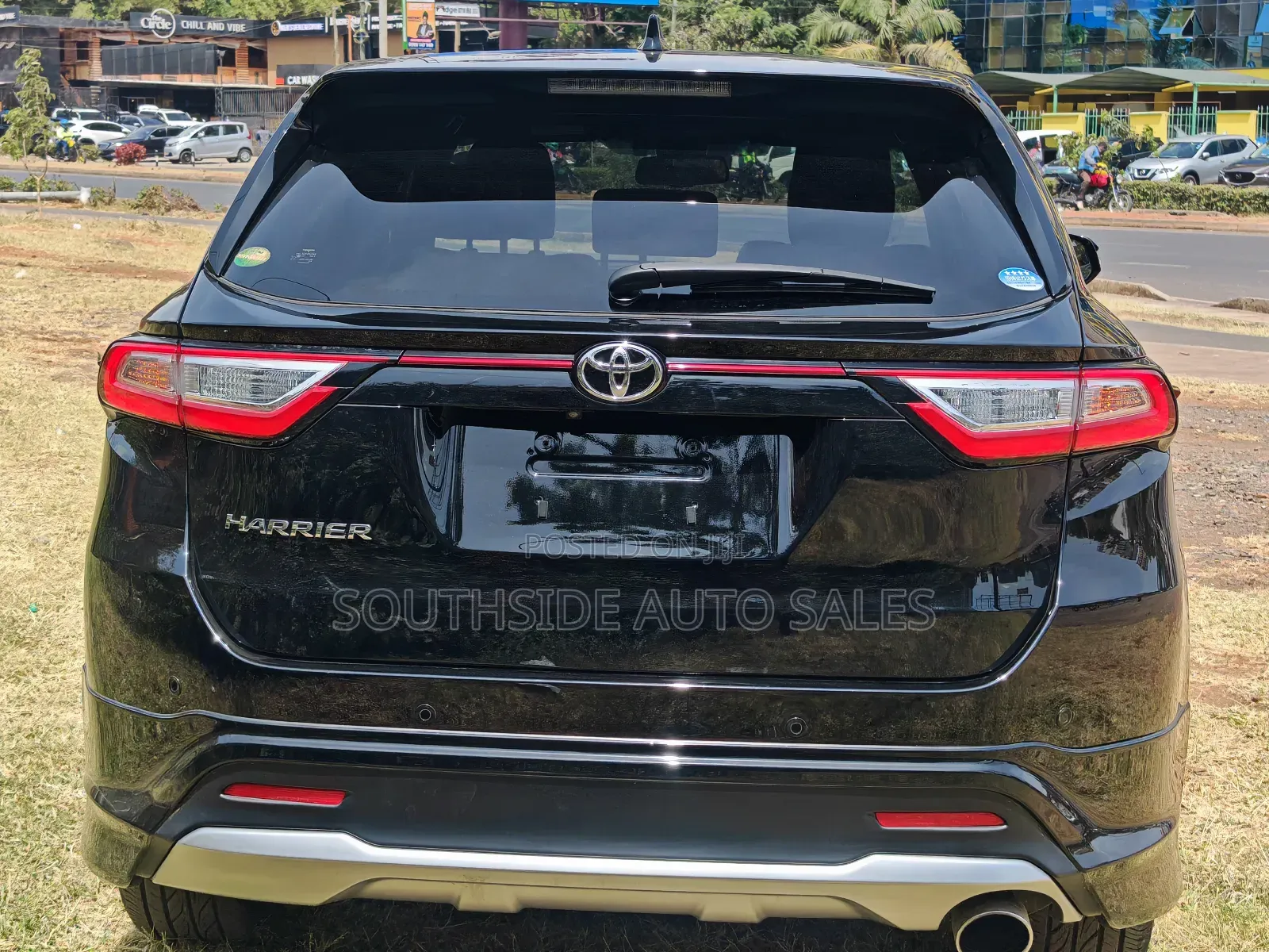 Toyota Harrier 2.0 2018 Matt Black