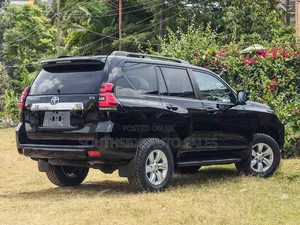 Toyota Land Cruiser Prado 2.8 2020 Matt Black