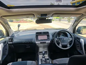 Toyota Land Cruiser Prado 2.8 2020 Matt Black