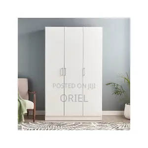 Modern Cabinet : 3-Door Wooden Wardrobe