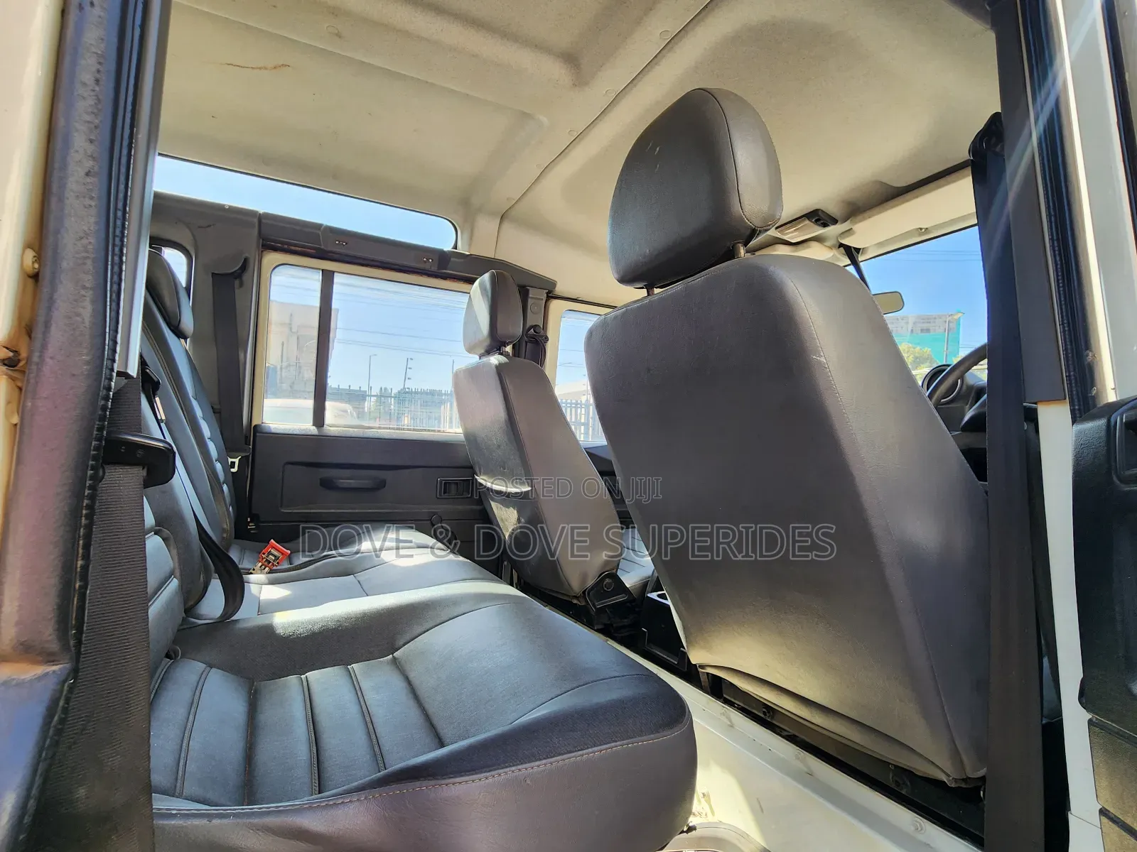 Land Rover Defender Puma 110 2.4 TD 2012 White