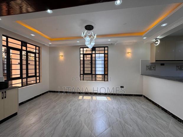 3bdrm Bungalow in Kimbo for sale - thumbnail 2