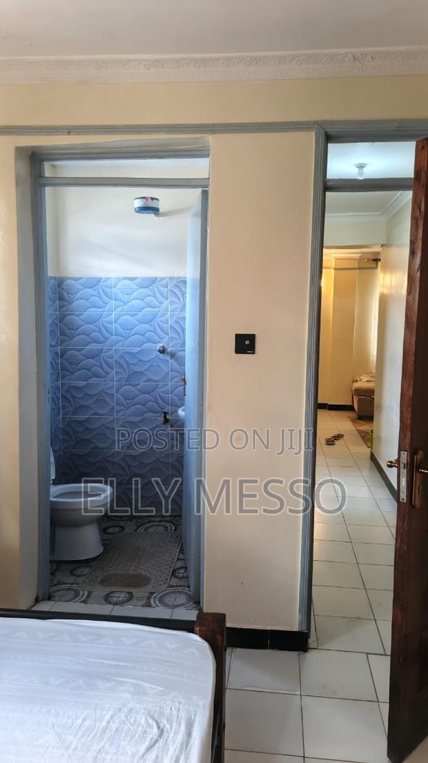 2 Bedroom Ensuite Apartment - thumbnail 2