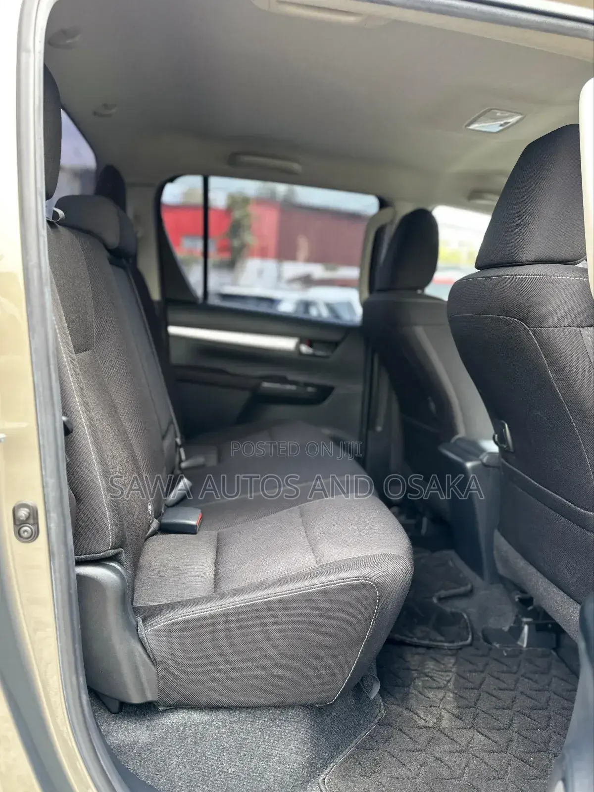 Toyota Hilux 2021 Gold