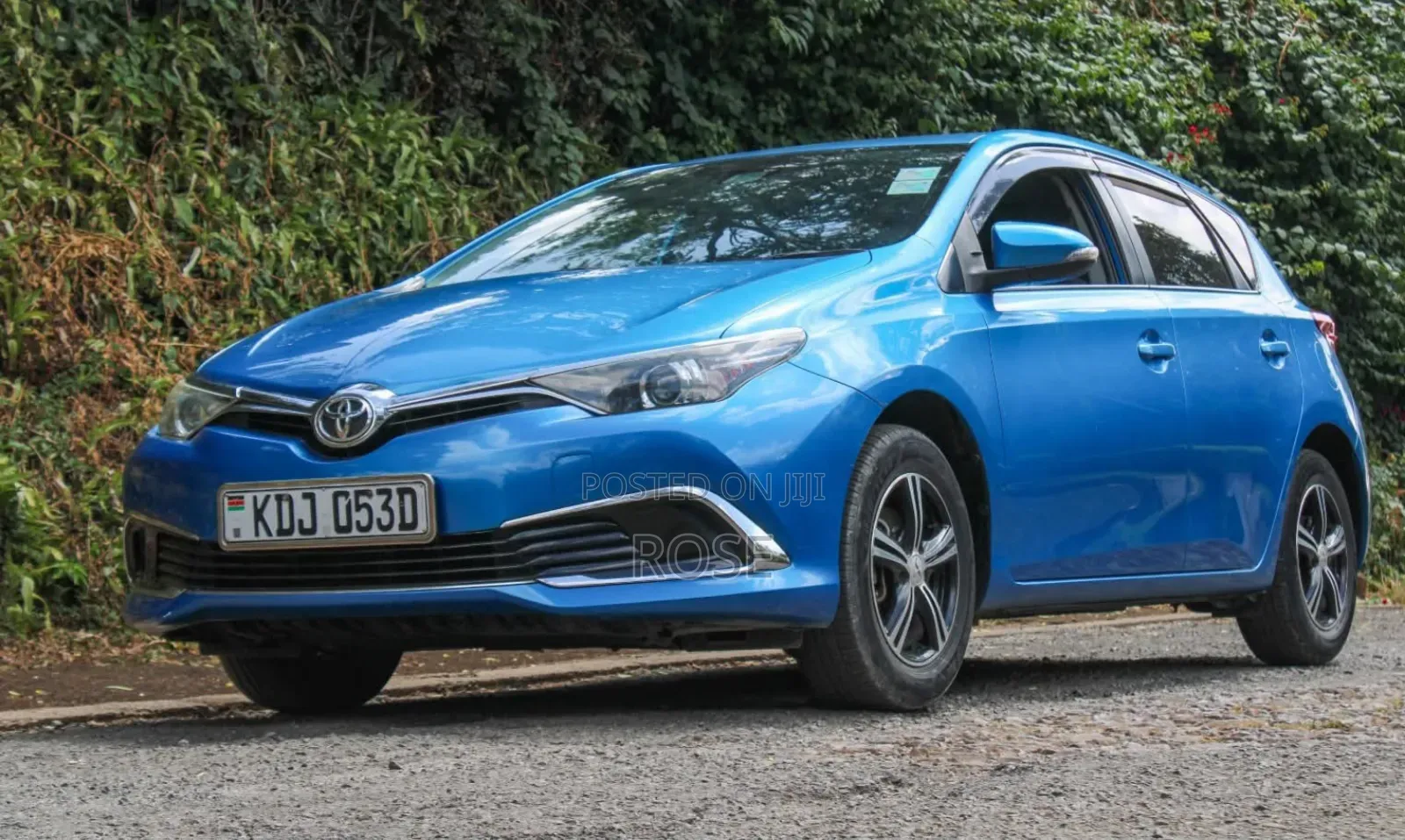Toyota Auris 2014 Blue