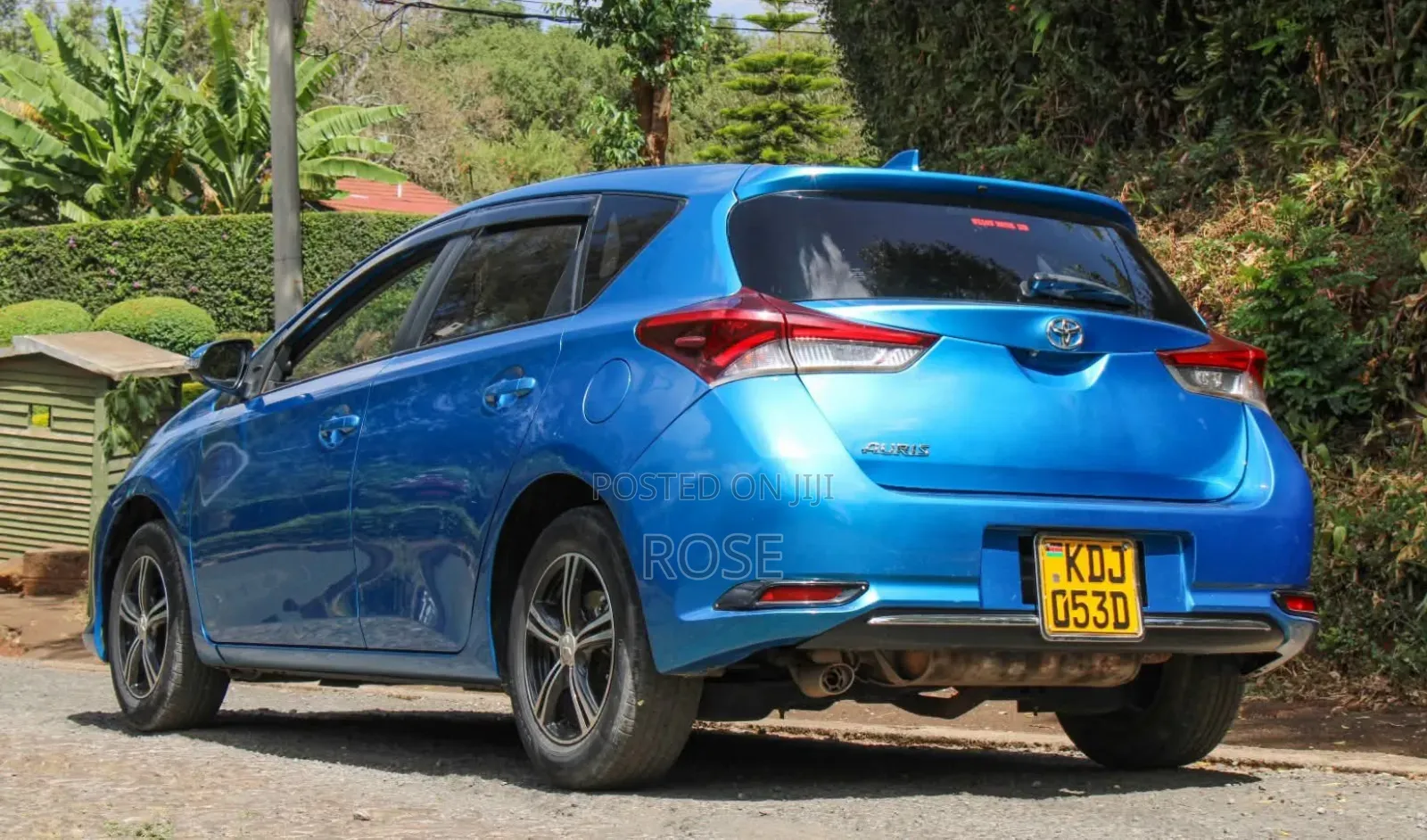 Toyota Auris 2014 Blue