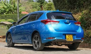 Toyota Auris 2014 Blue