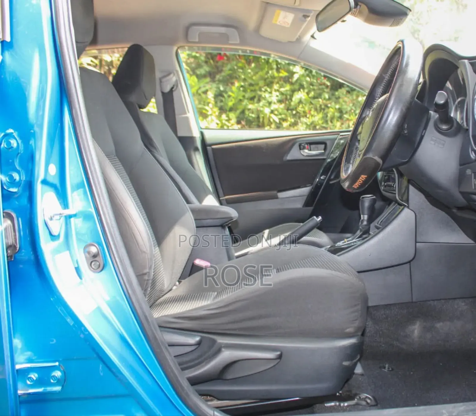 Toyota Auris 2014 Blue