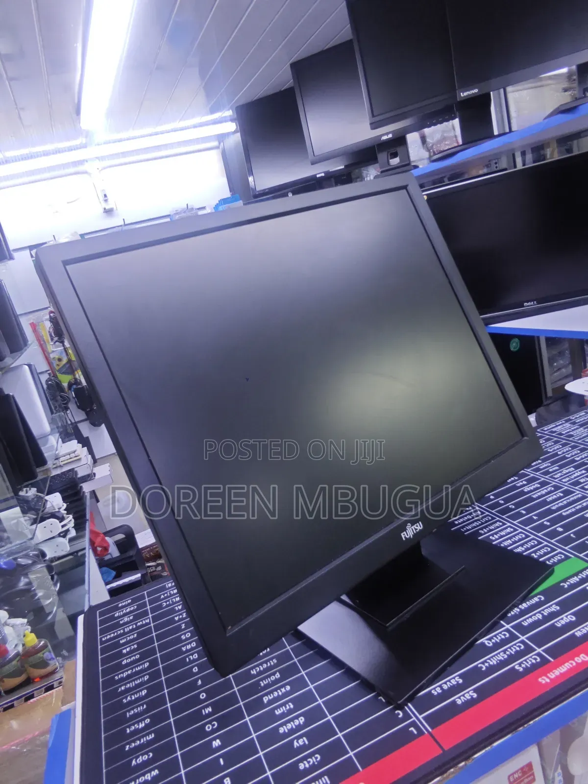 Fugistu 19" Monitor