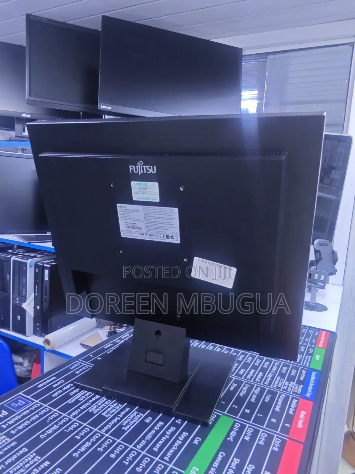 Fugistu 19" Monitor