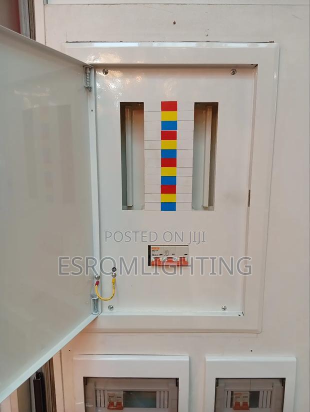 Carl Gilbert 3 Phase Distribution Board-4/6/8/12 Way - thumbnail 2