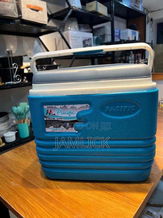 10 Litres Pacific Cooler Box –Lm - main view