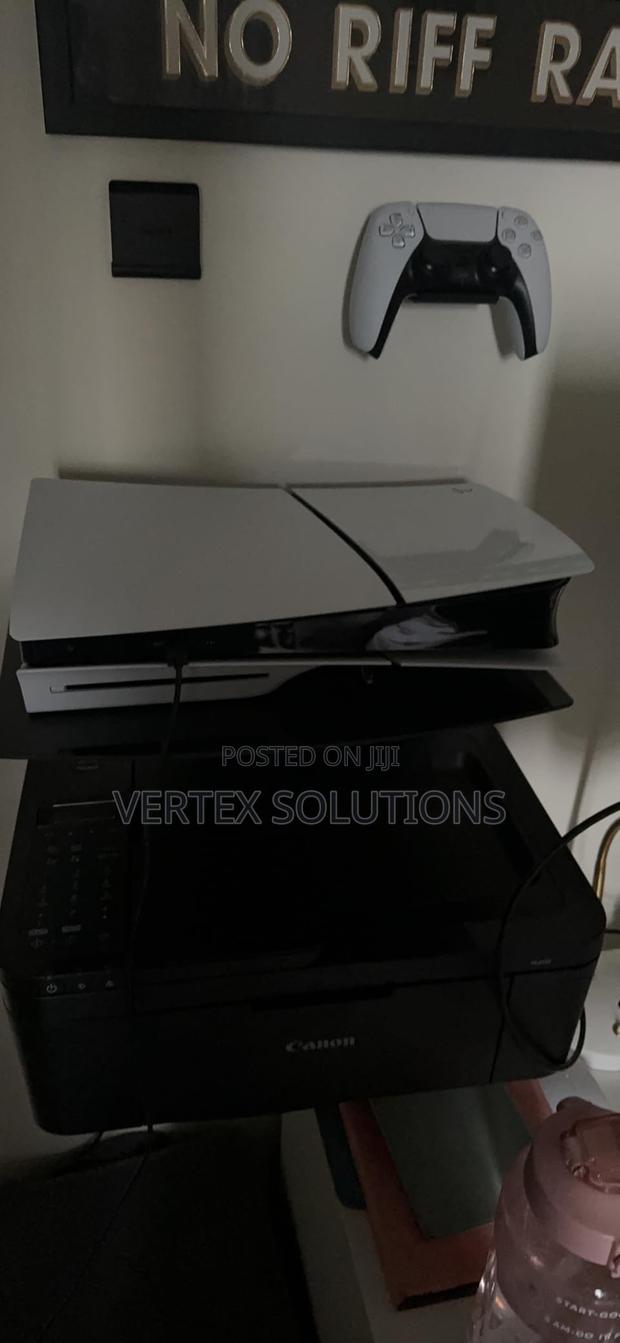 Play Station 5 Slim - main view