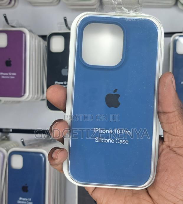 Thick Silicone Matte Back Case Cover for iPhone 16 Series - thumbnail 4
