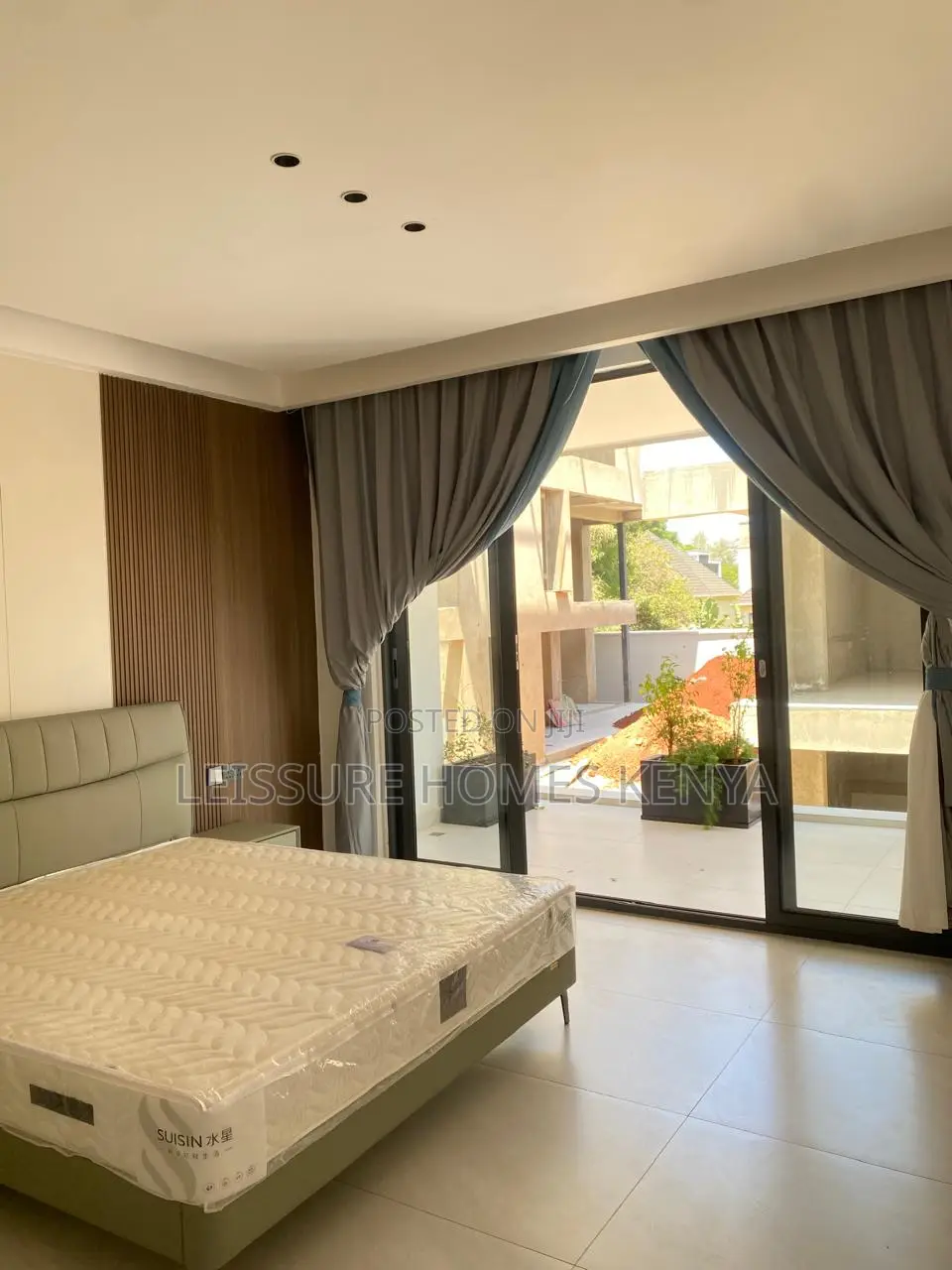 5bdrm Villa in Lavington for sale
