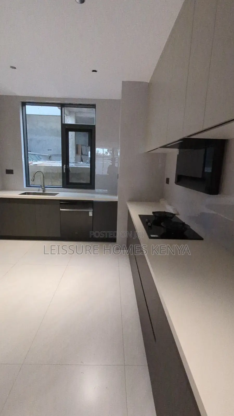 5bdrm Villa in Lavington for sale