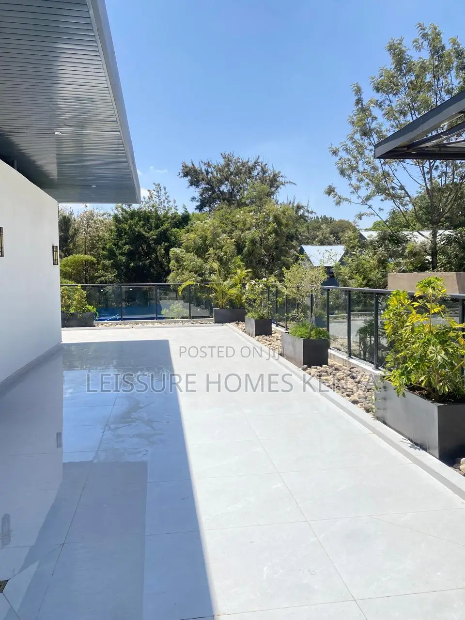5bdrm Villa in Lavington for sale