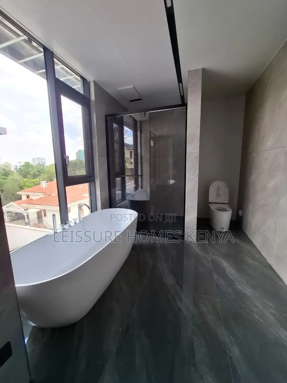 5bdrm Villa in Lavington for sale