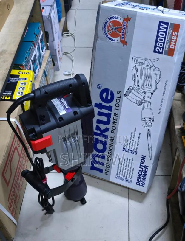 Makute 2800w Demolisher – 17kg Professional Construction Tool