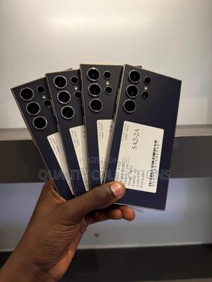 Samsung Galaxy S24 Ultra 256 GB Black - main view