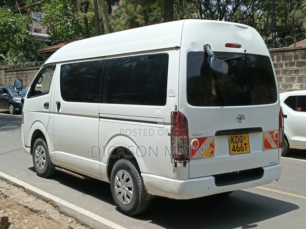 Toyota HiAce 2015 White - thumbnail 4