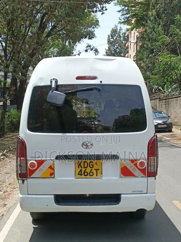 Toyota HiAce 2015 White - thumbnail 5